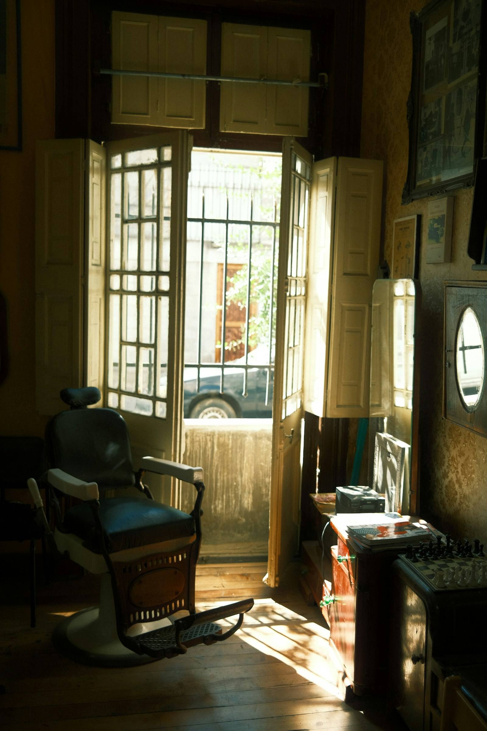 Chez le barbier